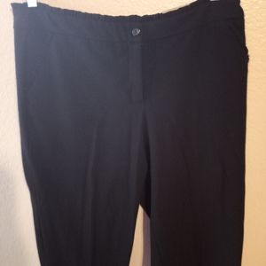 Maurices black cropped dress slacks 15/16 NWT